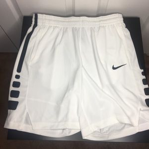 ☄️ NIKE ELITE BASKETBALL SHORTS ☄️